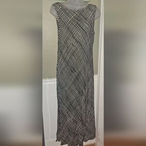 Elegant Black and White Sleeveless Dress. Anthropology. Size L